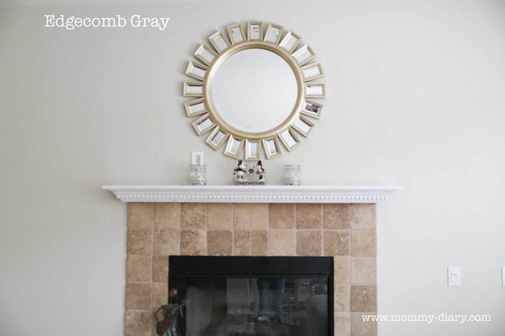 Benjamin Moore Greige Edgecomb Gray wall