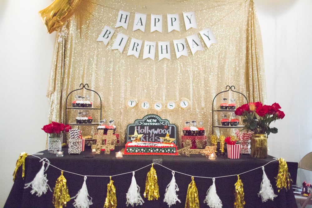 Hollywood Birthday Party Centerpiece | Hollywood Birthday Party Decoration  Ideas