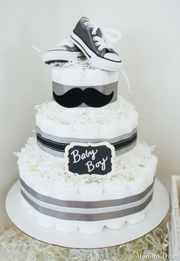 white-gray-black-diaper-cake-for-boy