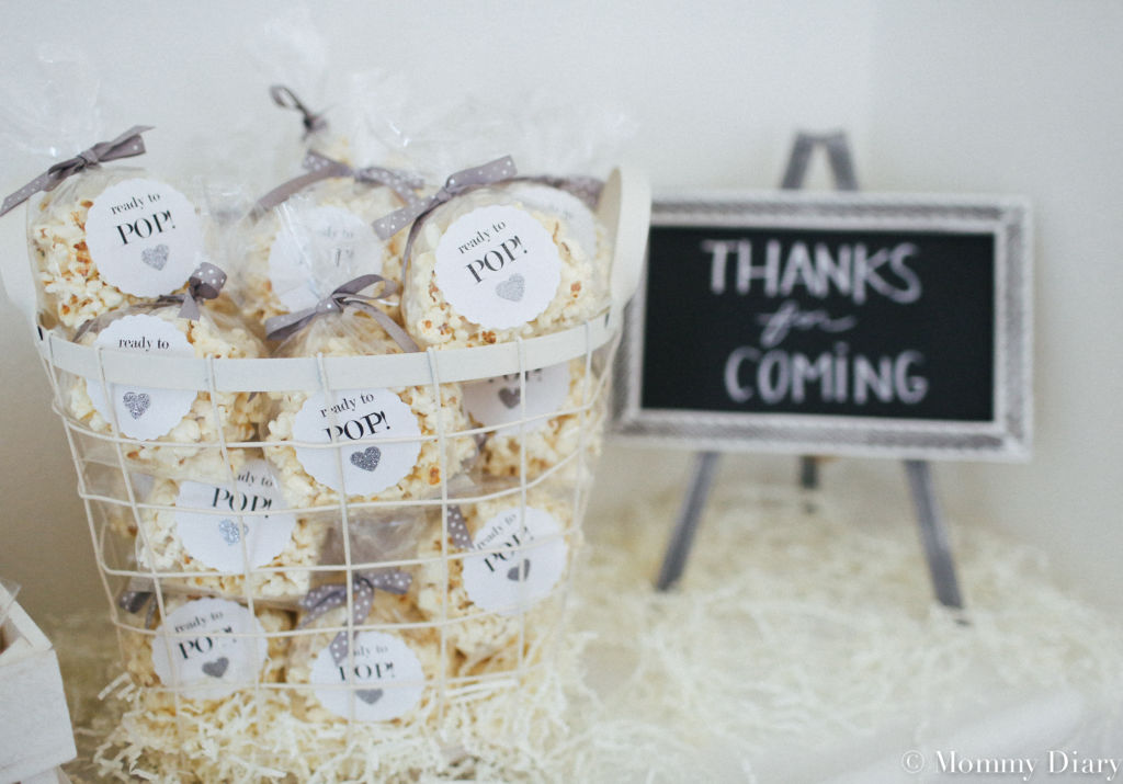 neutral-white-gray-babyshower