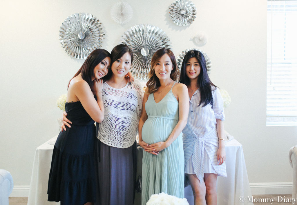 neutral-white-gray-babyshower