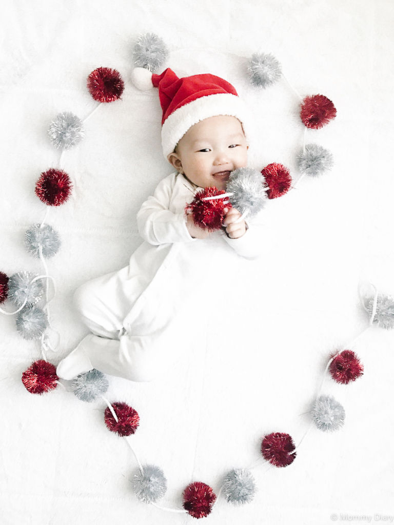 baby-milestone-newborn-christmas-photo-ideas