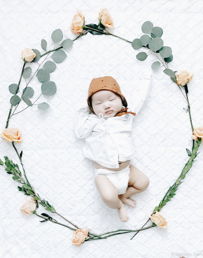 flower-wreath-baby-milestone-photo-ideas