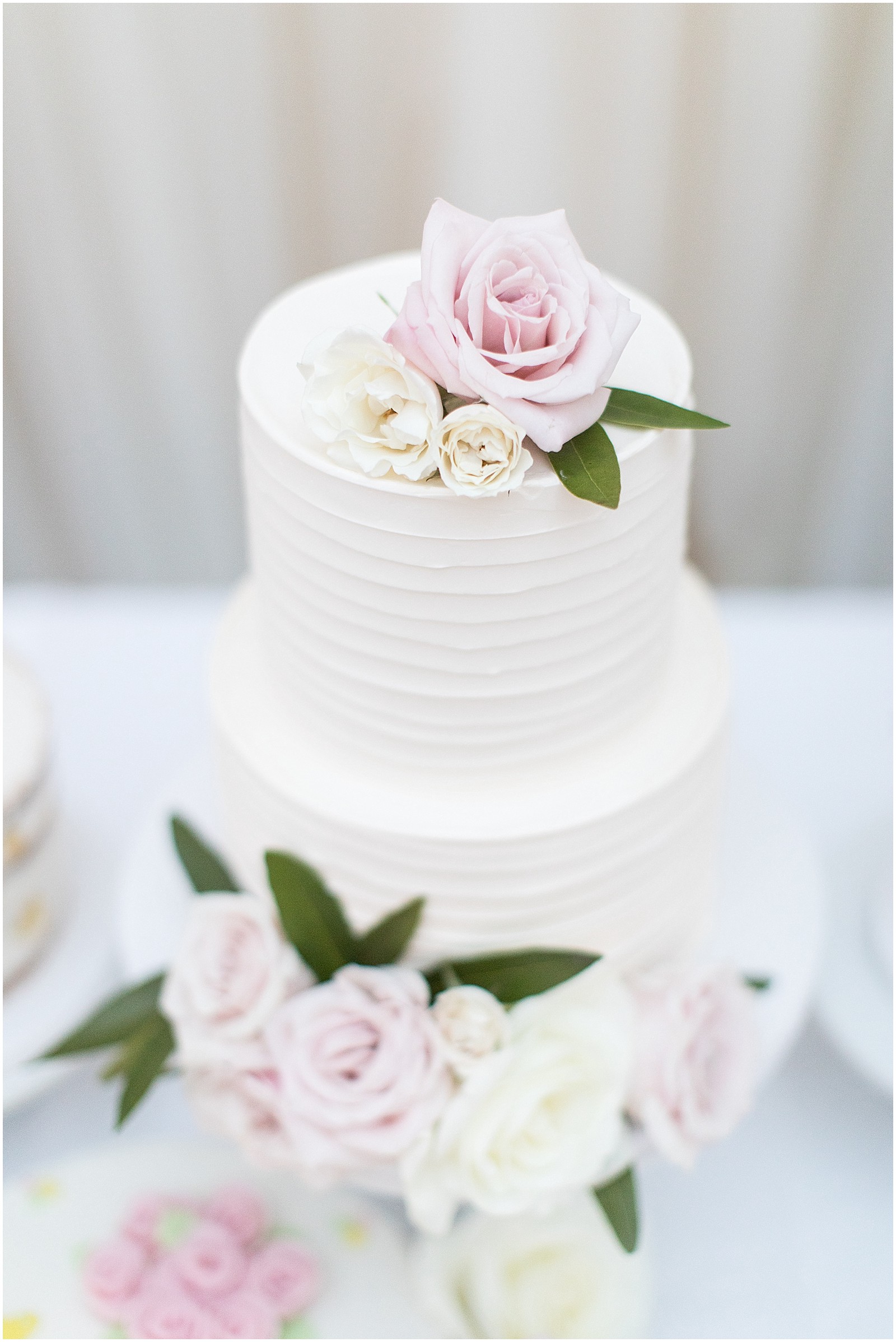 classic-floral-white-first-birthday-party