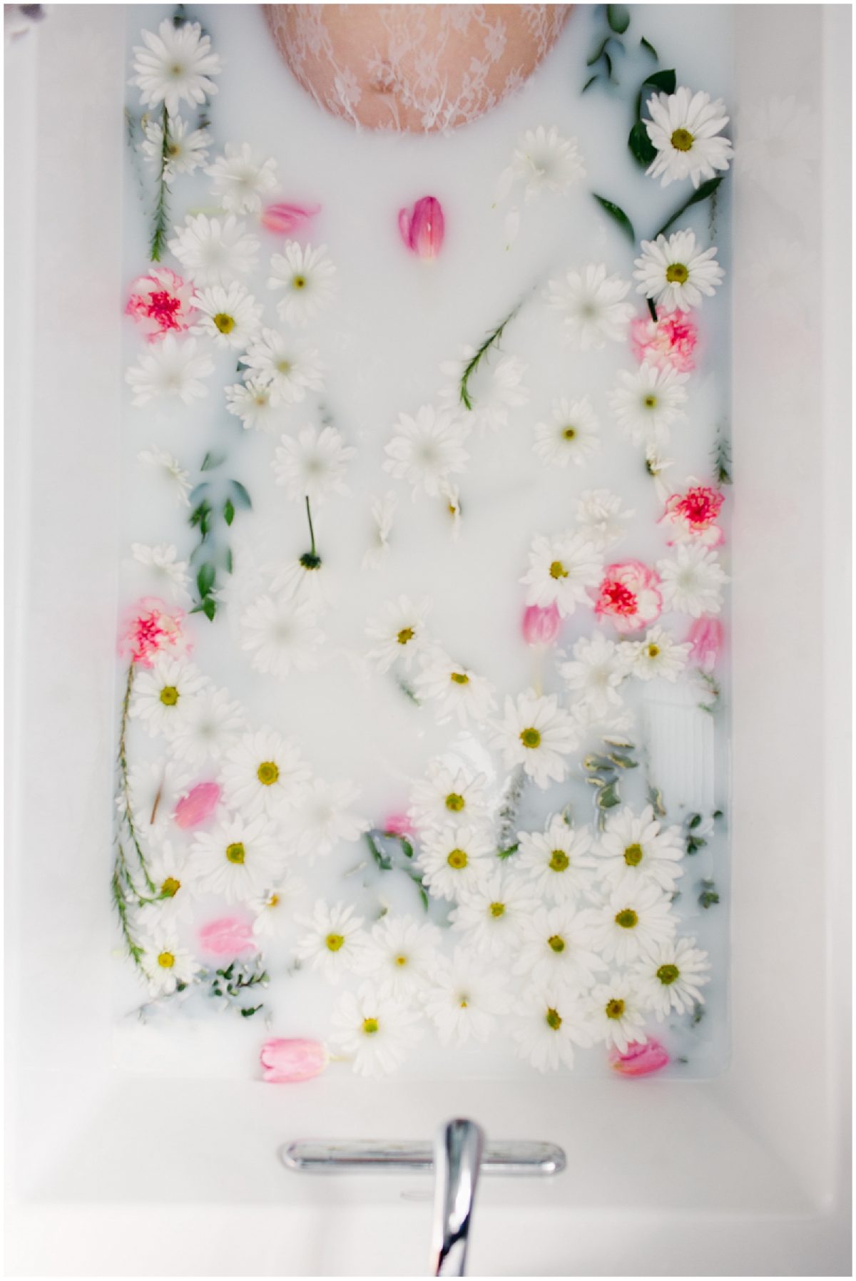 How To Take Milk Bath Maternity Photos Mommy Diary