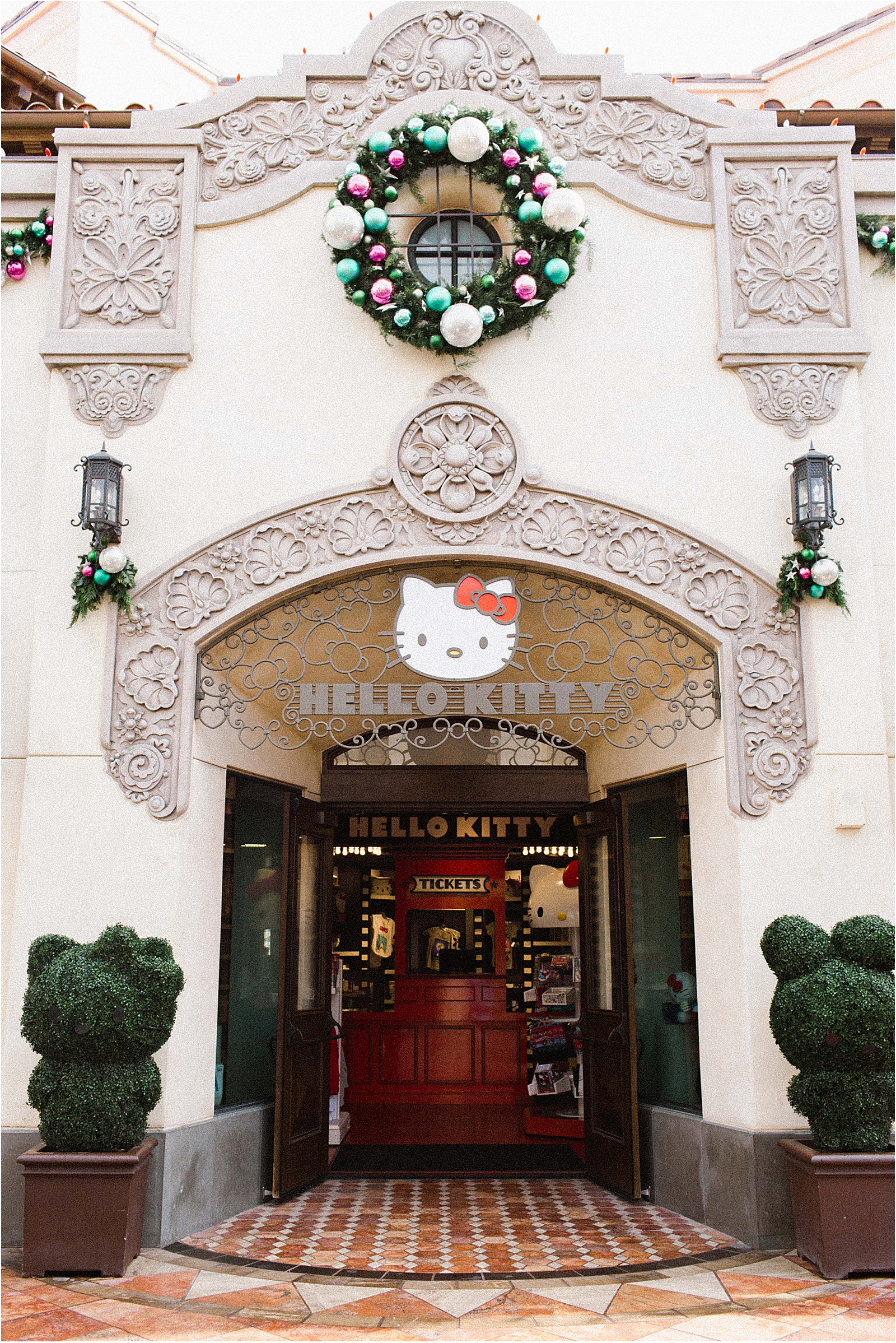 Universal Studios Hollywood hello kitty