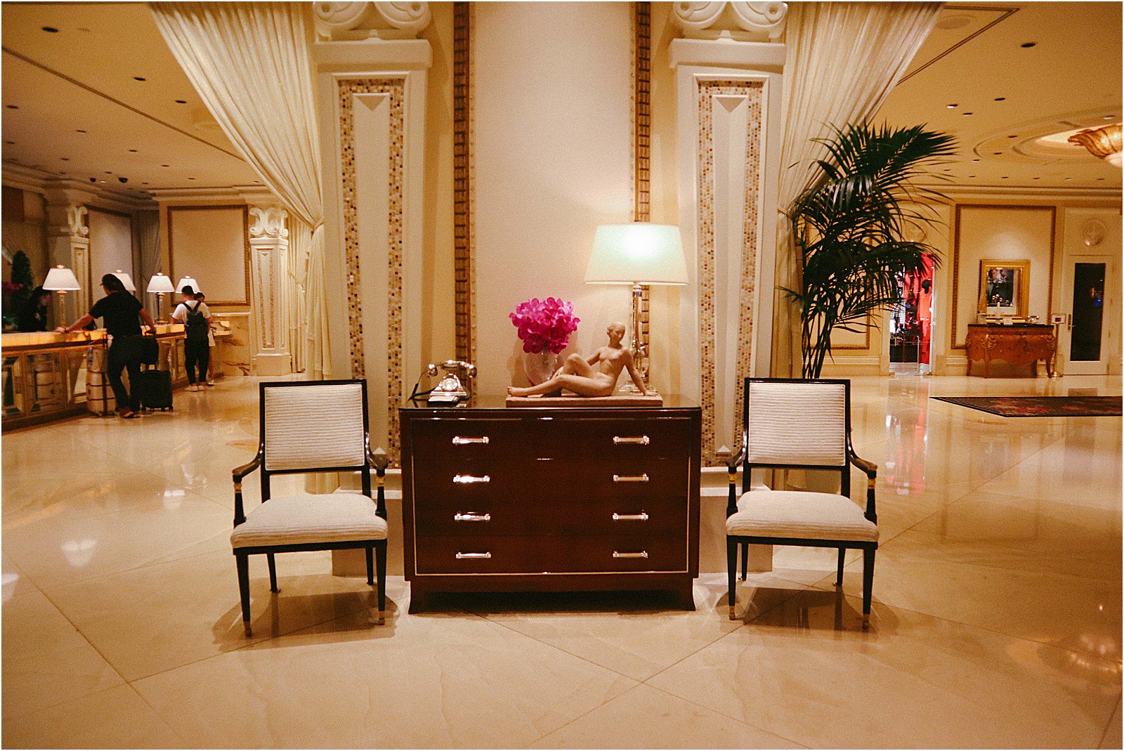 Wynn Tower Salon Suites lobby
