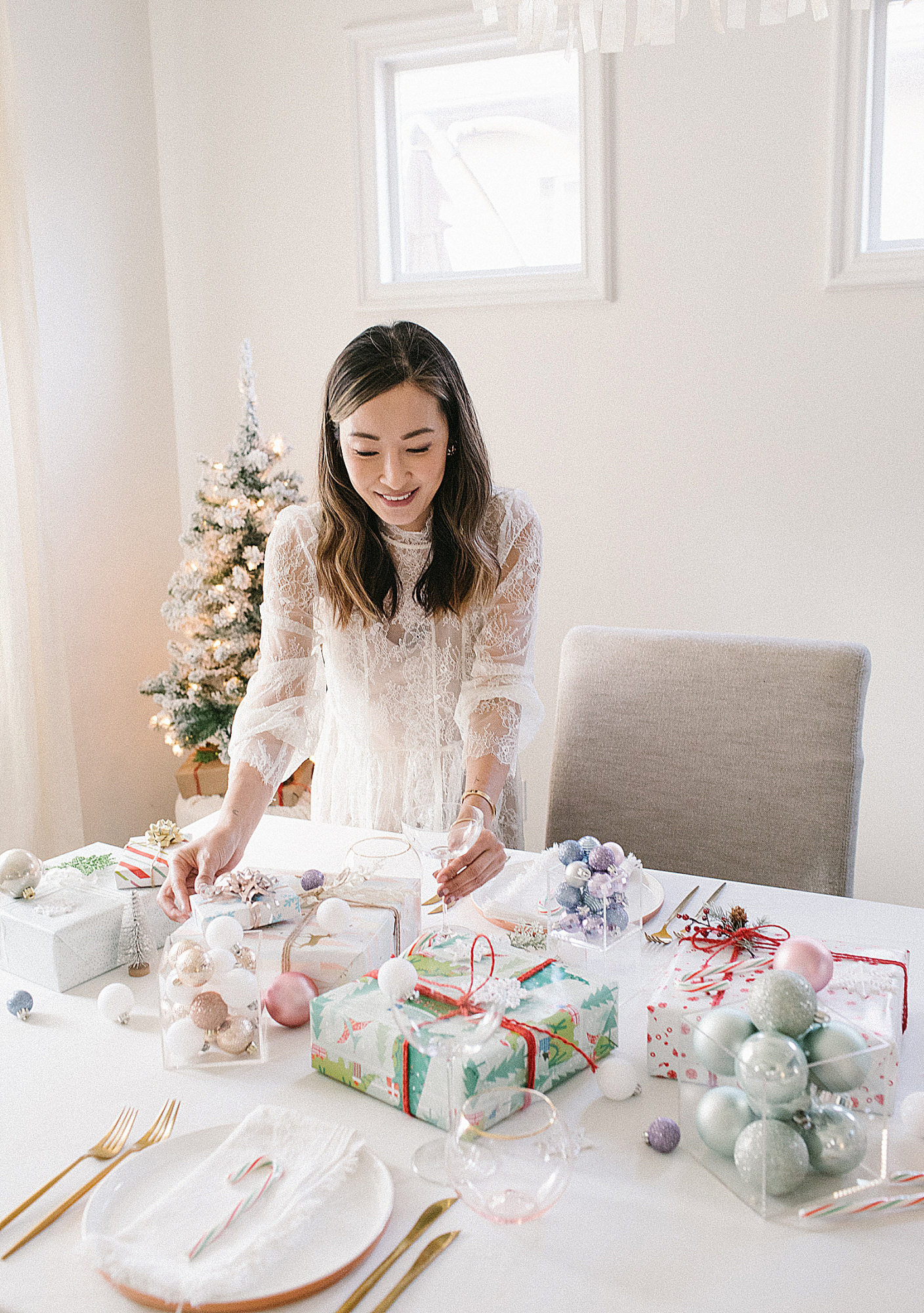 Easy Pastel Holiday Tablescape