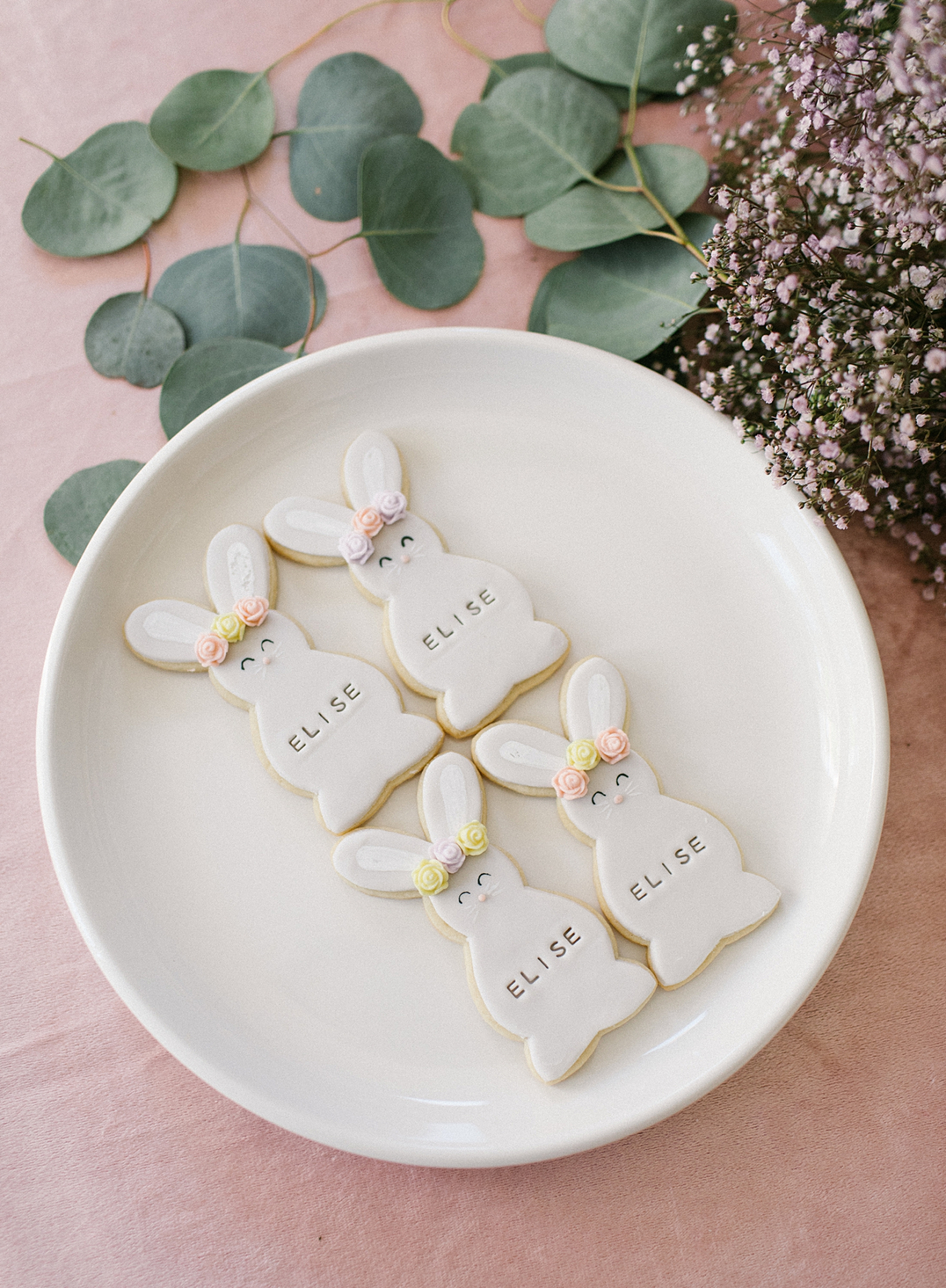 bunny shape cookies