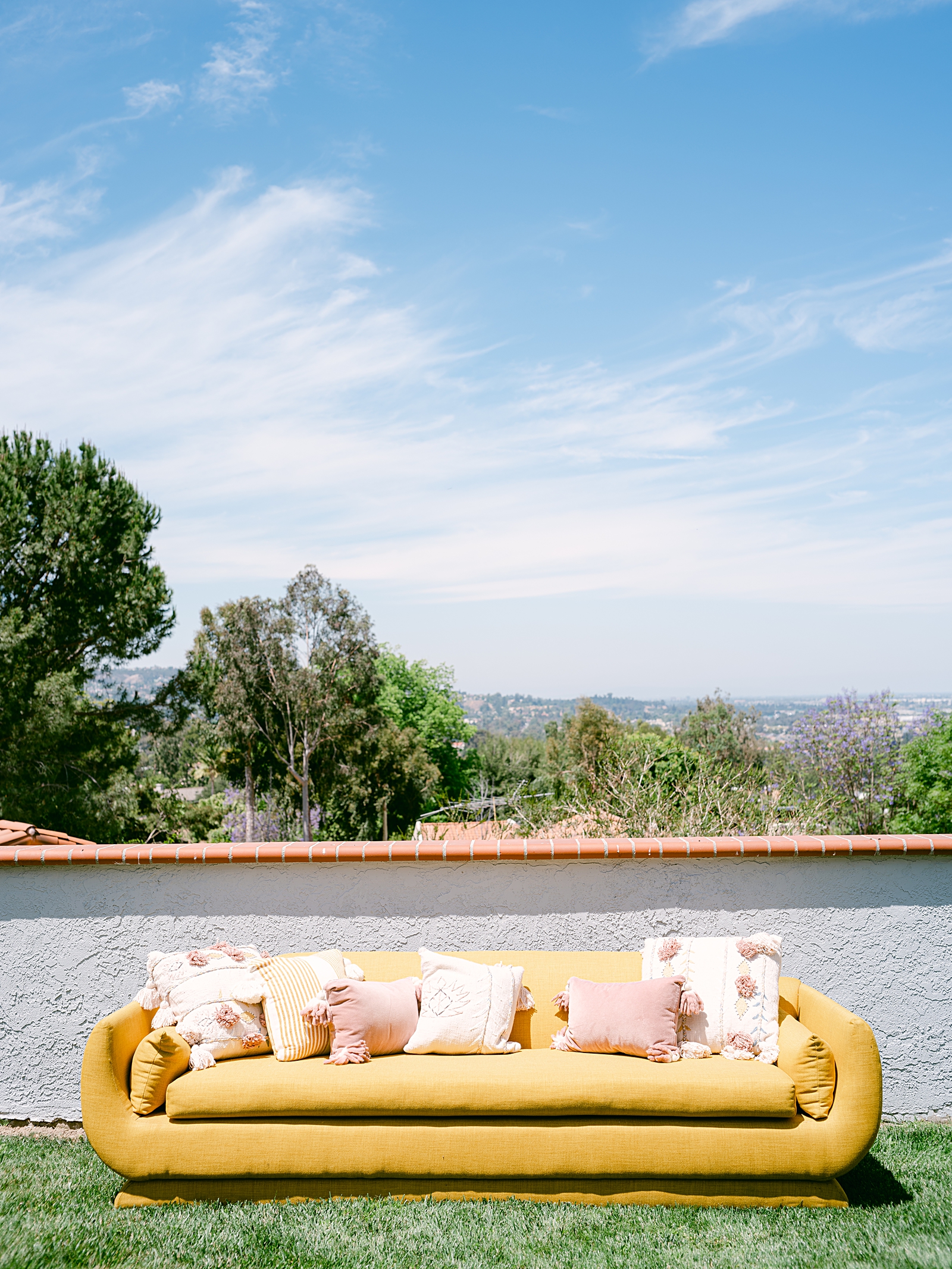 garden party lounge area